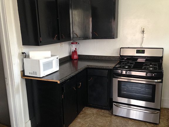 3rd image of 525 S 5th St