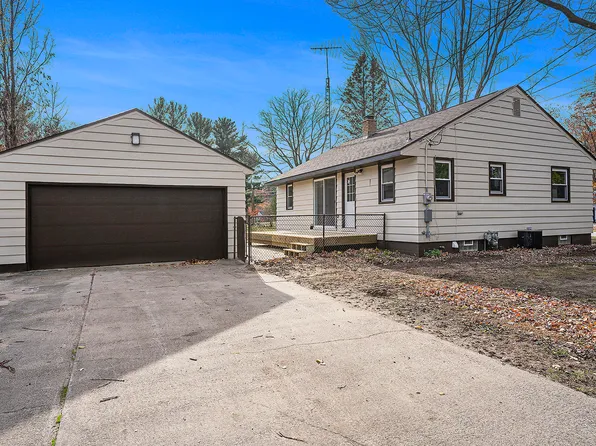 5298 Carol St, Muskegon, MI 49441
