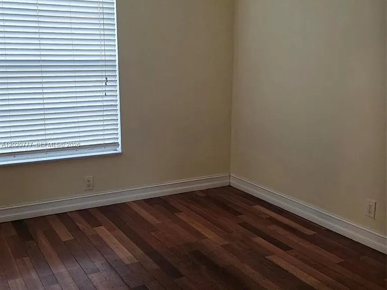 3912 SW 67th Ter #114 — Photo 9