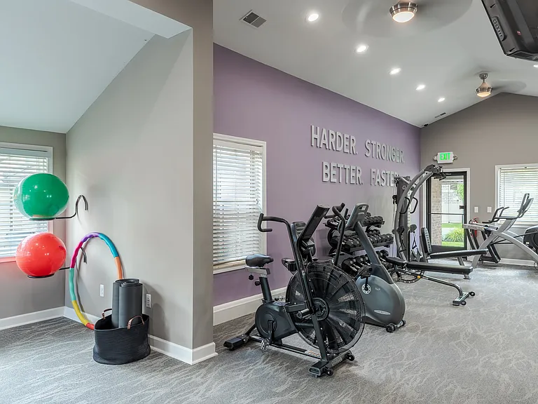 Heather Ridge Apartments — Photo 8