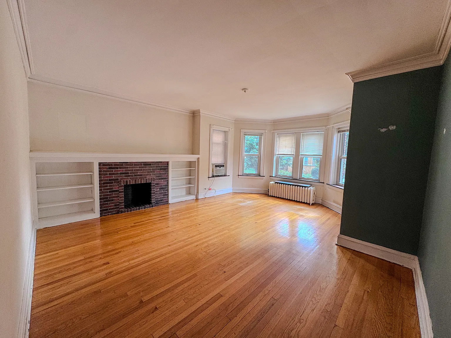 2 bed, 1700 sqft, $2,450 — Photo 3