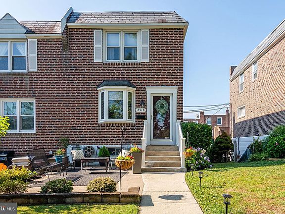 2nd image of 2518 Bond Ave