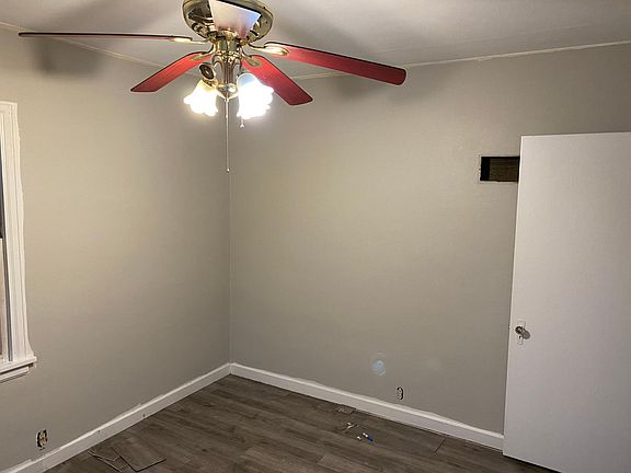 4th image of 734 E Lake Ave