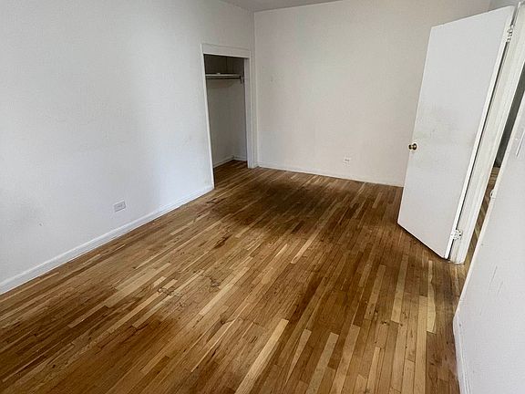 2nd image of 50 Kenilworth Pl #55