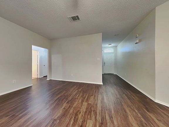 4th image of 323 McMurtry Dr #35