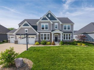 36603 Amalfi Rd, North Ridgeville, OH 44039