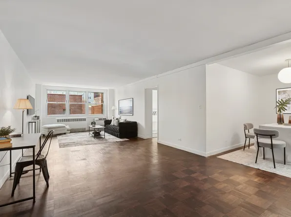 315 East 70th Street image 2 of 13