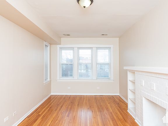 2nd image of 3751 W Sunnyside Ave #49-2