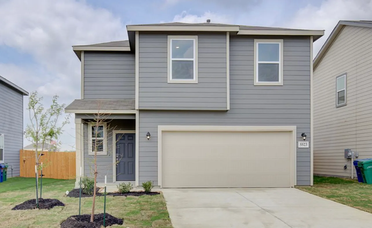 3 bed, 1948 sqft, $1,999 — Photo 1