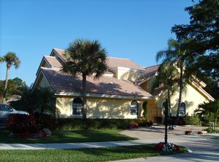 840 Parkside Cir N, Boca Raton, FL 33486