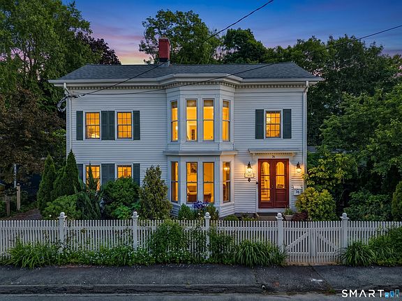 4th image of 36 Pearl Street