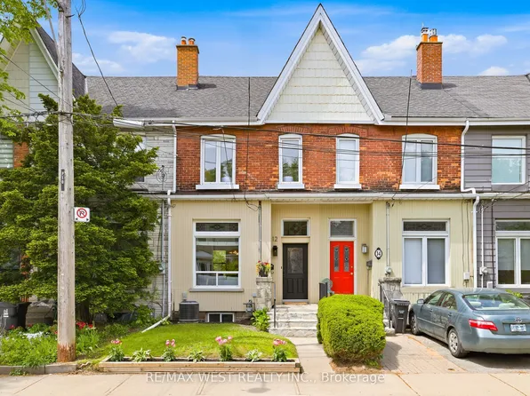 12 Kennedy Ave, Toronto, ON M6S 2X5