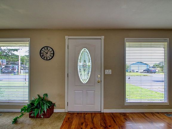 2nd image of 18172 Joy Pl