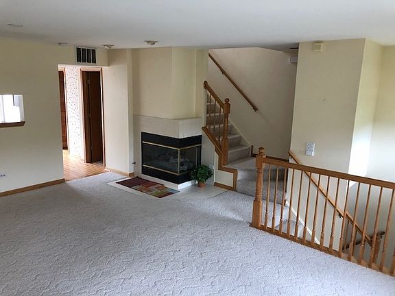 5th image of 2895 N Augusta Dr
