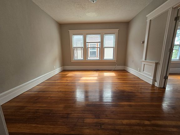 2nd image of 47 Hollywood St #2R