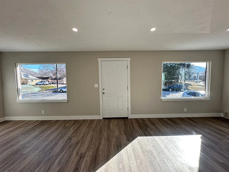 2925 Madison Ave — Photo 54