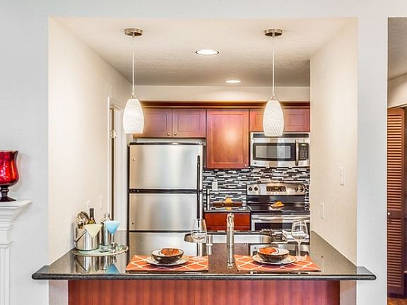 4th image of 10290 NE 12th St #103