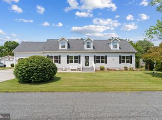 406 Serrill Ave, Ocean View, DE 19970