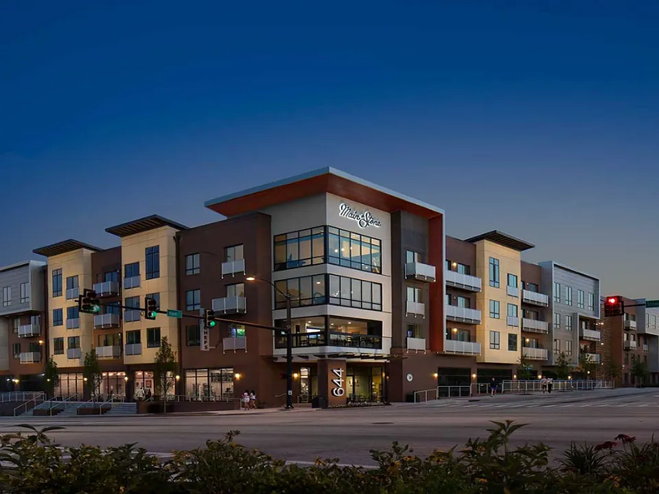 Main & Stone apartments community photo