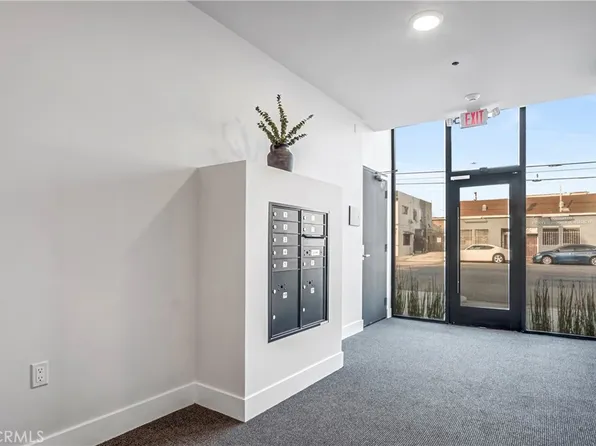 10035 S Western Ave, Los Angeles, CA