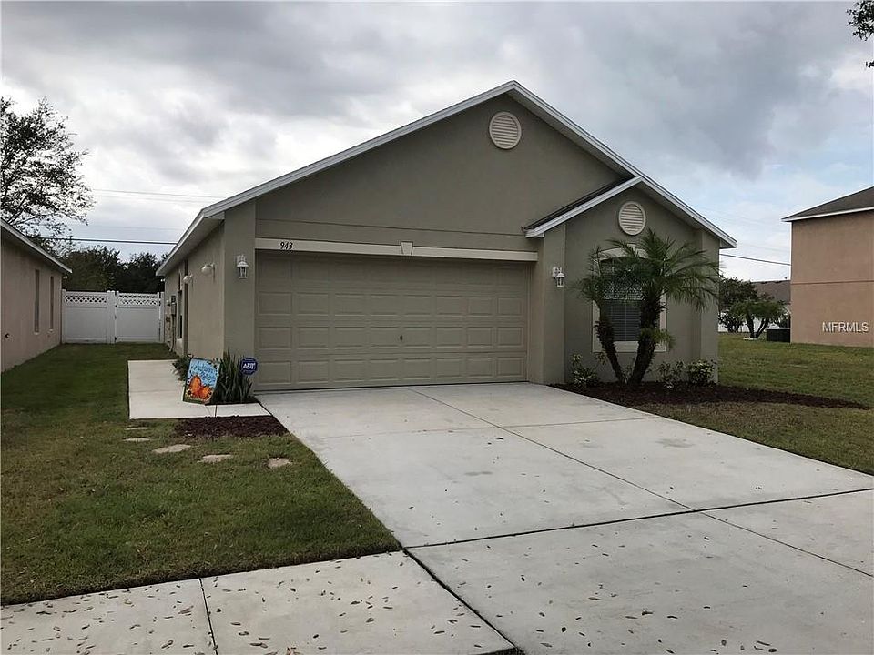1st image of 943 Brenton Leaf Dr