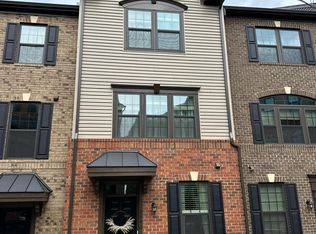 2646 Jetstream Rd, Herndon, VA 20171