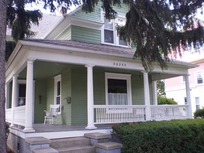 1st image of 20255 Taylor St