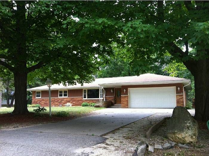 Split Ranch in Germantown