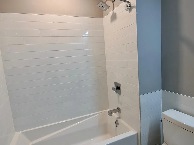 1525 W Girard Ave #105 — Photo 5