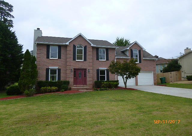 1st image of 3209 Roanoke Cir