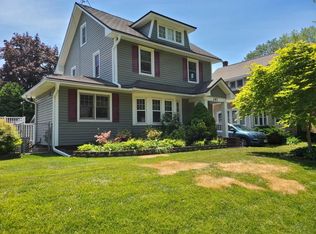 287 Somershire Dr, Rochester, NY 14617