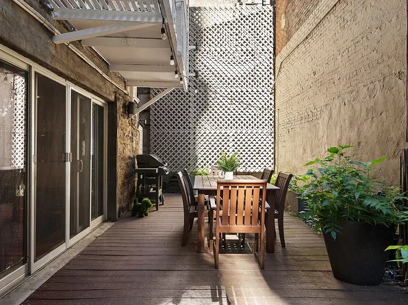 105 E 19th St, New York, NY 10003