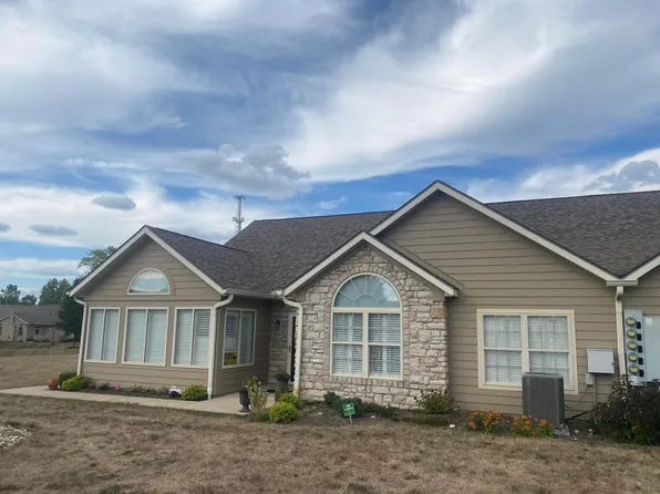 1687 Crossing Blvd, Circleville, OH 43113