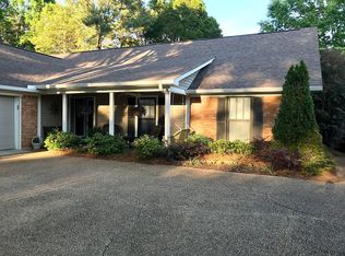 205 Indian Summer Ln, Clinton, MS 39056