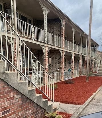 1st image of 130 Colonial Ct #19