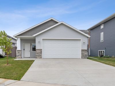 3222 10th St N, Fargo, ND, 58102