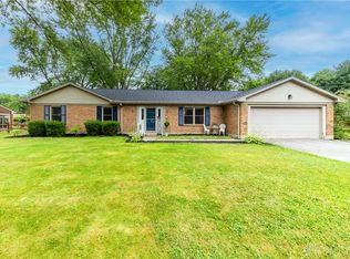 5277 Applecreek Rd, Dayton, OH 45429