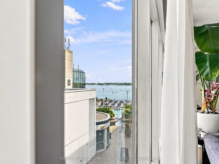 251 Queens Quay W #705 — Photo 18