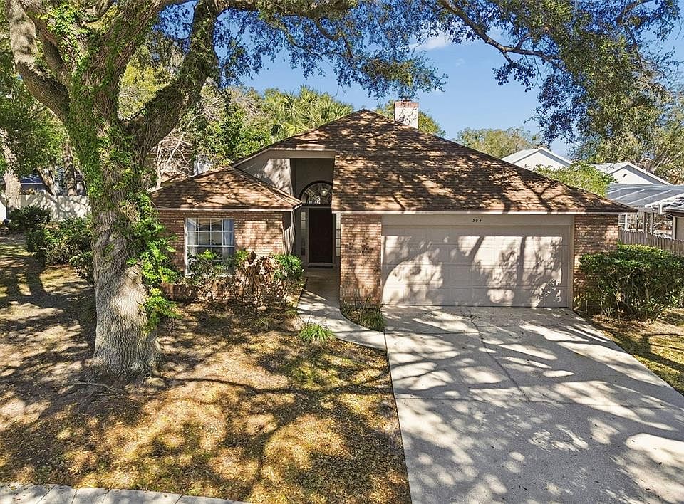 1st image of 304 STERLING LAKE DRIVE