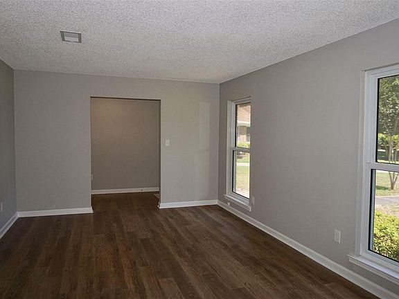 4th image of 4991 Prieto Dr