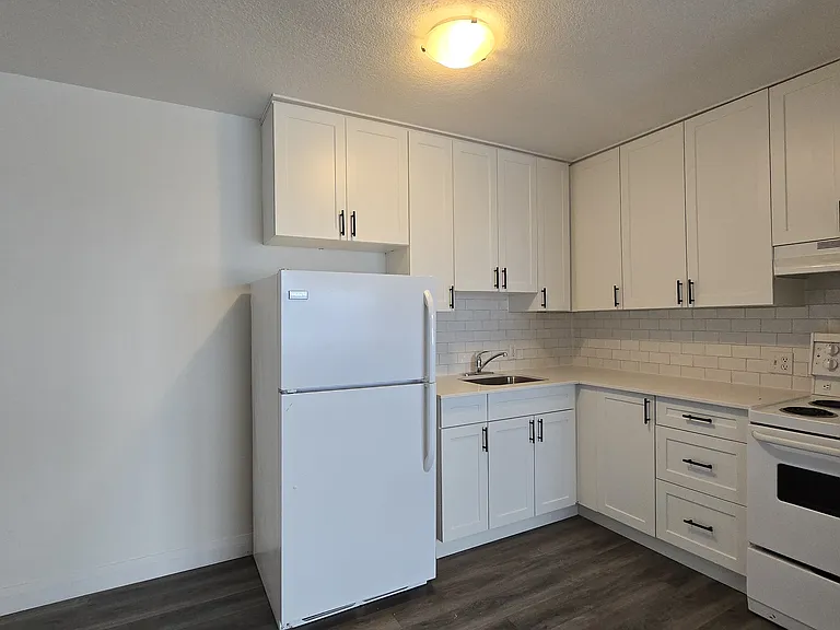 143 Oxford St E #5 — Photo 13