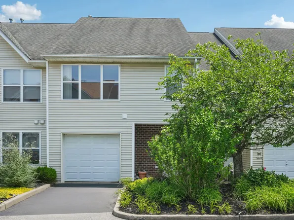 12 Deer Ct Drive, Middletown, NY 10940