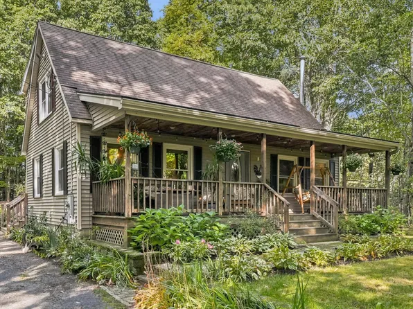 900 Clark St, Gardner, MA 01440