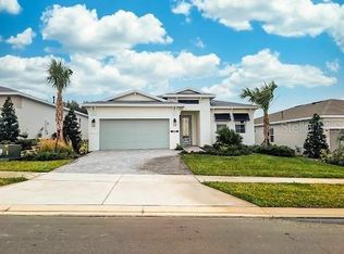 1725 Point Grace Rd, Tavares, FL 32778