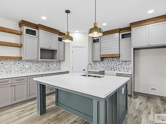 4th image of 2924 Zeb Dr