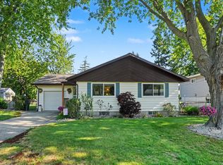 2286 Leif Ave, Norton Shores, MI 49441