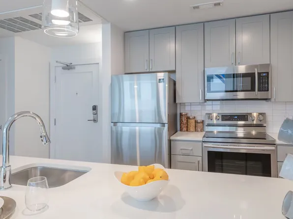 180 Friendship St #305, Providence, RI 02903