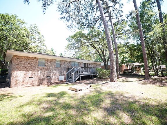 3rd image of 2308 Vincent Dr