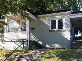 121 Center St, Springdale, PA 15144