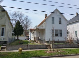1035 White Ave NW, Grand Rapids, MI 49504